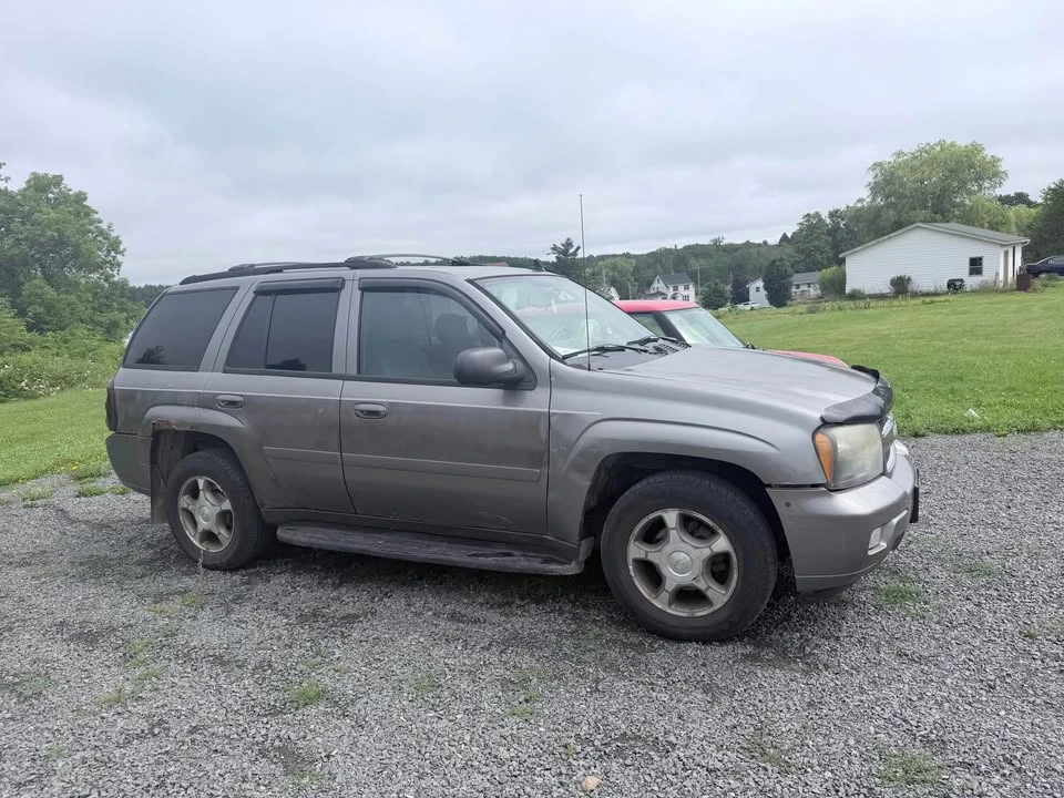 2008 Chevrolet Blazer - Image 2 of 4