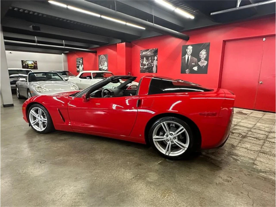 2008 Chevrolet Corvette C6 - Image 19 of 31
