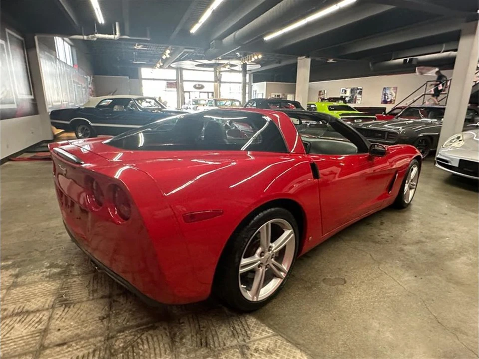 2008 Chevrolet Corvette C6 - Image 15 of 31