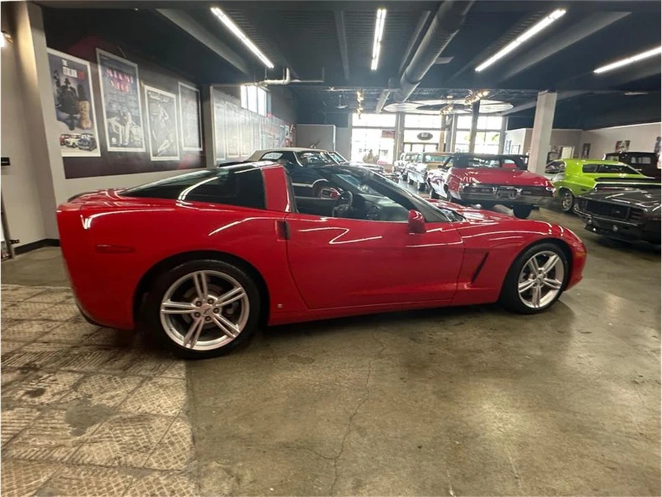 2008 Chevrolet Corvette C6 - Image 12 of 31