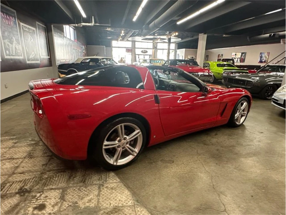 2008 Chevrolet Corvette C6 - Image 10 of 31