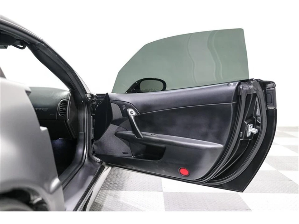 2008 Chevrolet Corvette C6 - Image 13 of 25