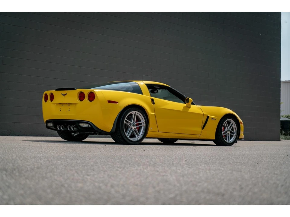 2008 Chevrolet Corvette C6 - Image 15 of 31