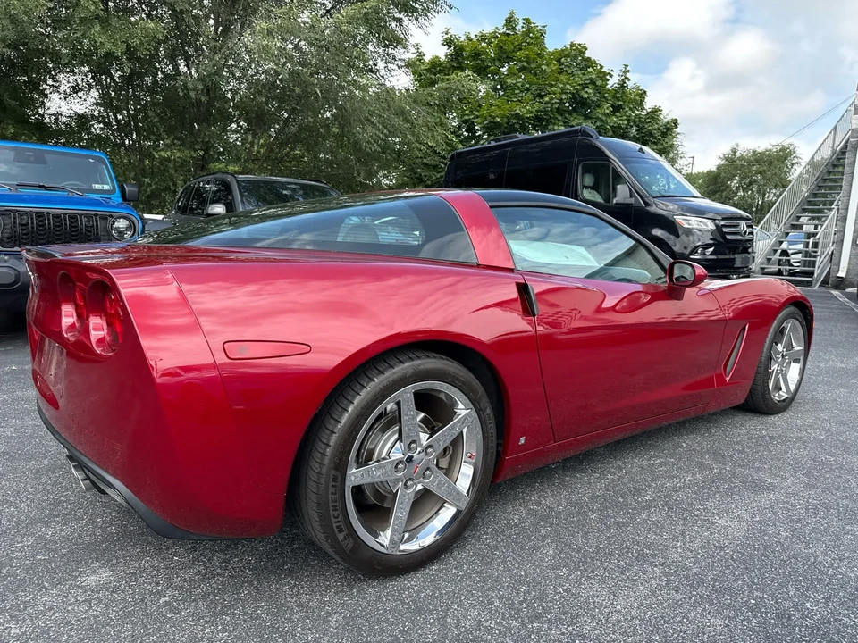 2008 Chevrolet Corvette C6 - Image 5 of 15
