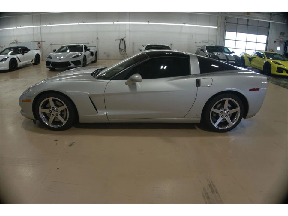 2008 Chevrolet Corvette C6 - Image 2 of 31