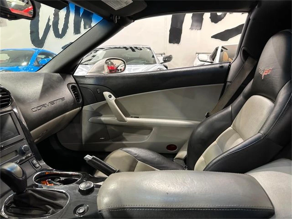 2008 Chevrolet Corvette C6 - Image 12 of 30