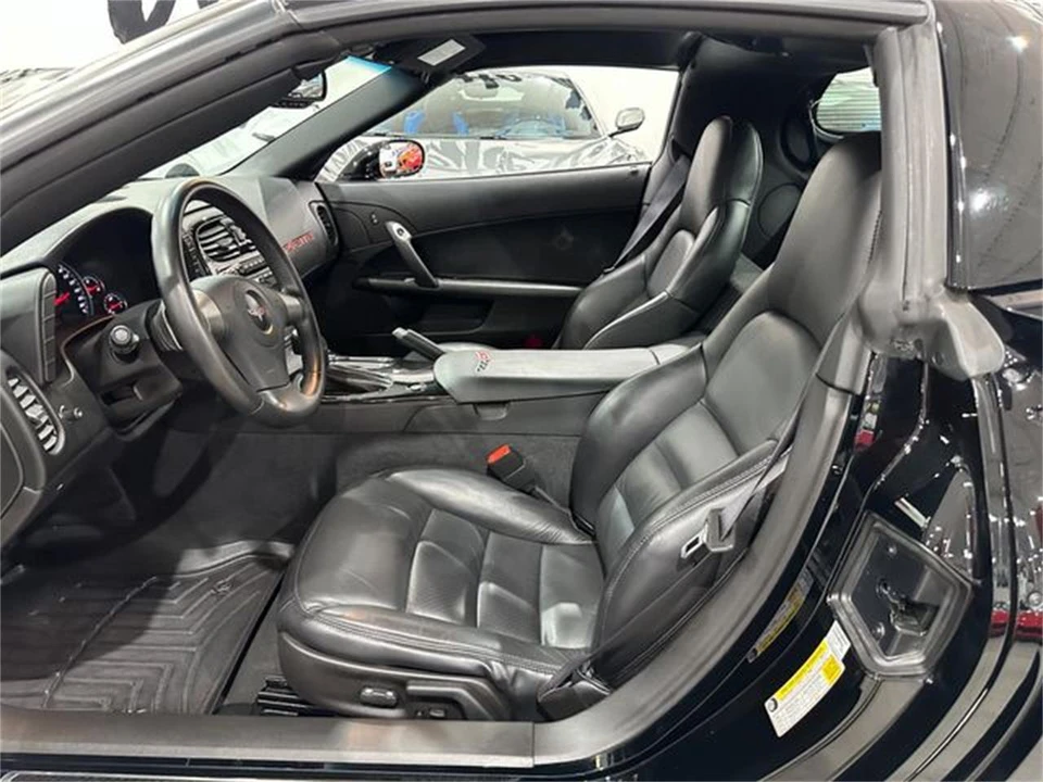 2008 Chevrolet Corvette C6 - Image 12 of 30