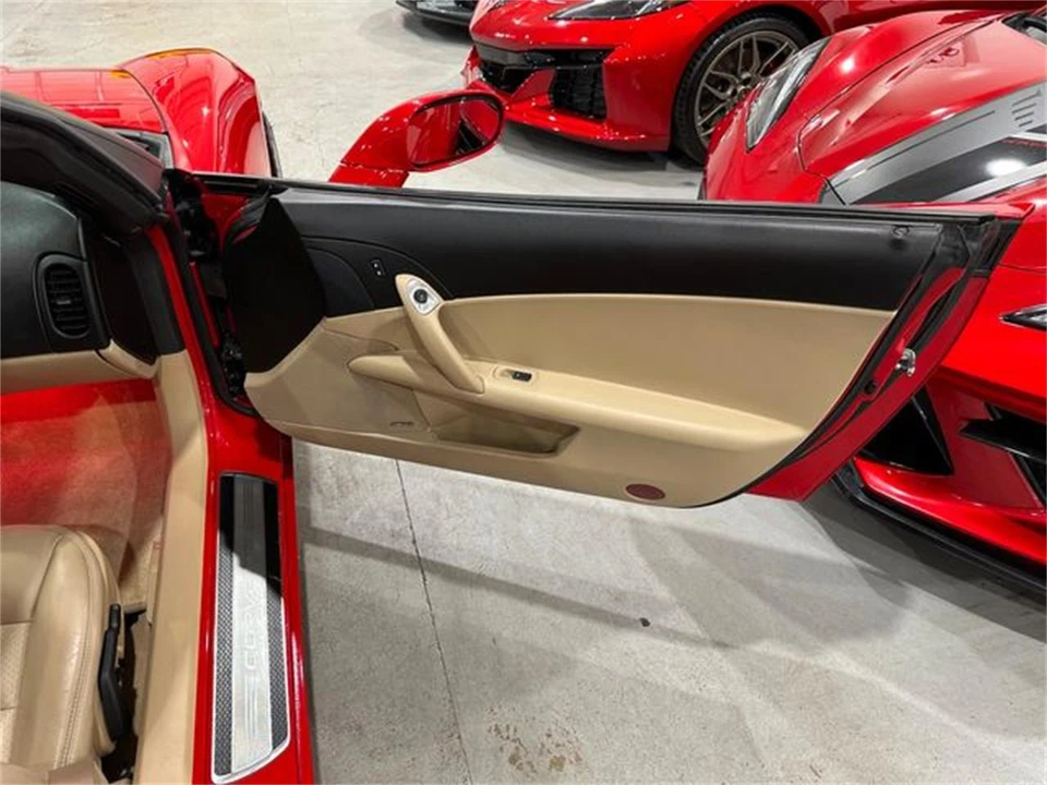 2008 Chevrolet Corvette C6 - Image 15 of 30
