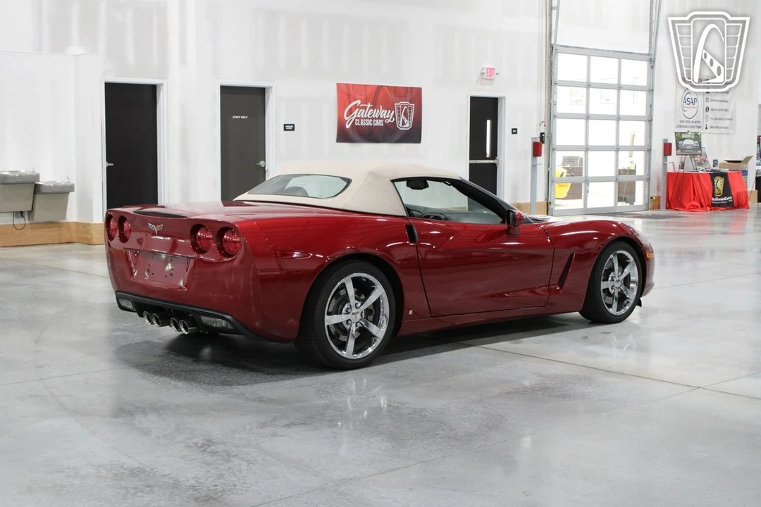 2008 Chevrolet Corvette C6 - Image 25 of 31