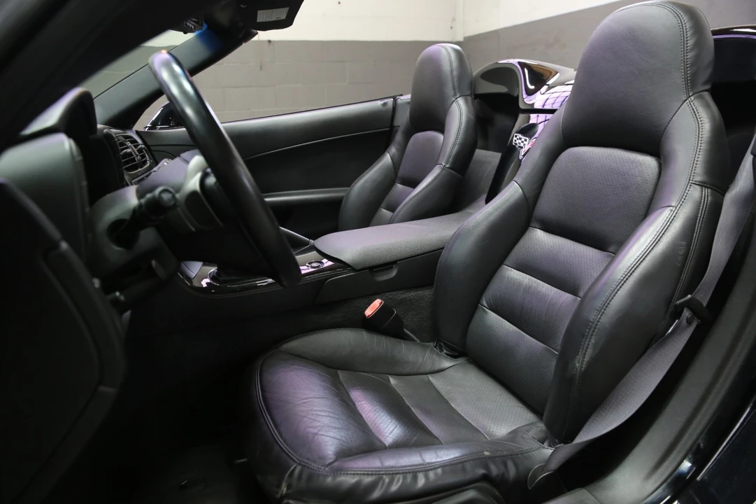 2008 Chevrolet Corvette C6 - Image 10 of 31