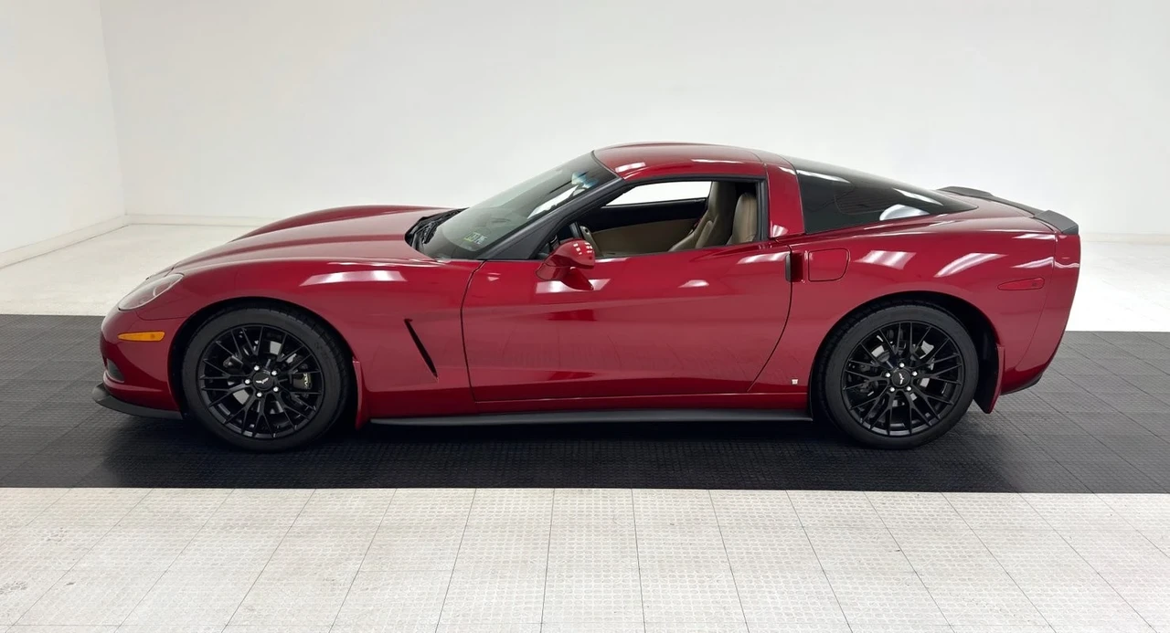 2008 Chevrolet Corvette C6 - Image 2 of 12