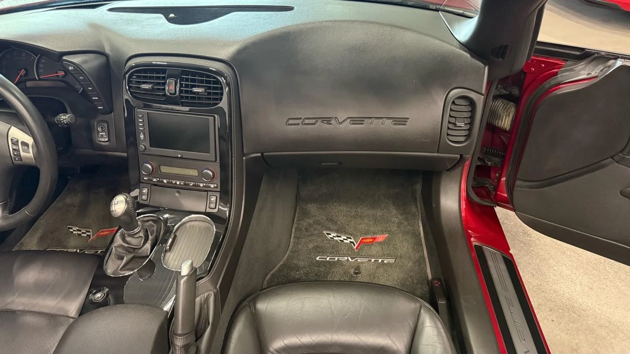 2008 Chevrolet Corvette C6 - Image 25 of 31