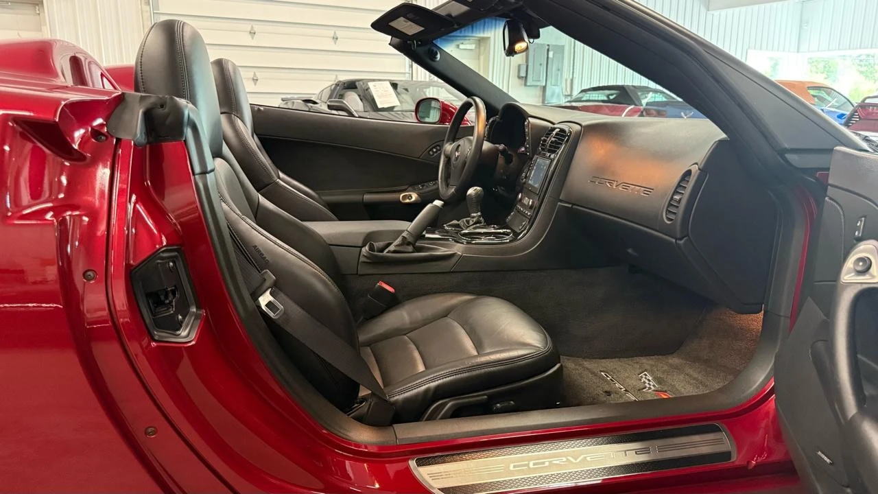 2008 Chevrolet Corvette C6 - Image 19 of 31