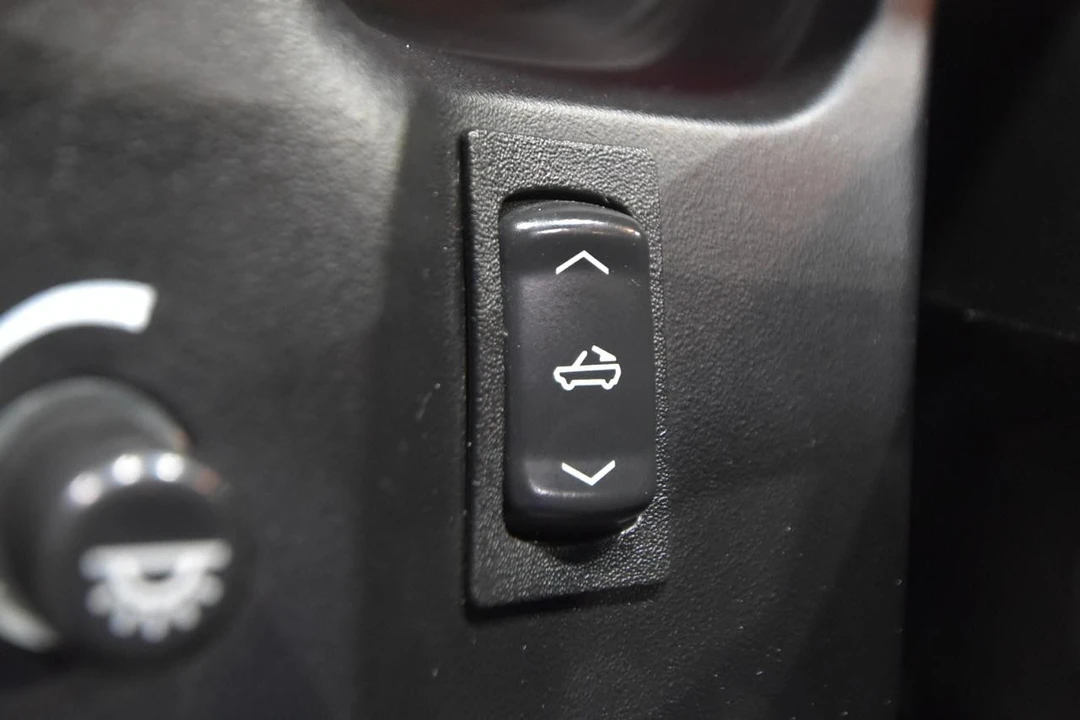 2008 Chevrolet Corvette C6 - Image 22 of 31
