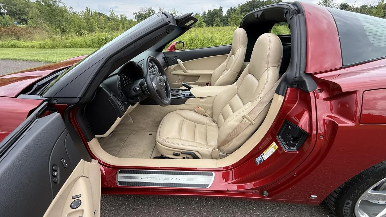 2008 Chevrolet Corvette C6 - Image 11 of 31