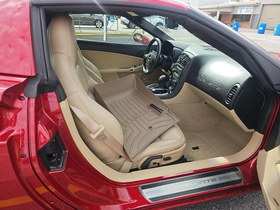 2008 Chevrolet Corvette C6 - Image 10 of 23
