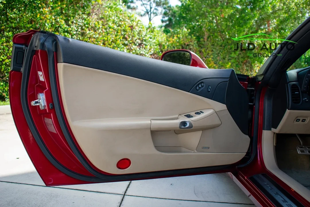 2008 Chevrolet Corvette C6 - Image 24 of 31
