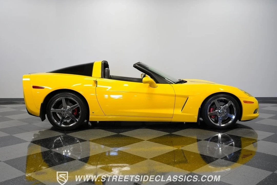 2008 Chevrolet Corvette C6 - Image 15 of 21