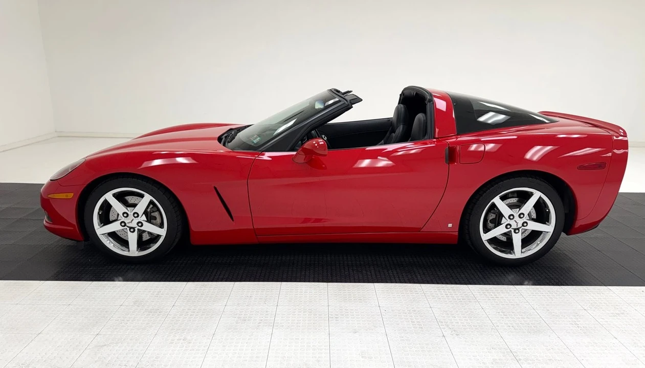 2008 Chevrolet Corvette C6 - Image 2 of 31