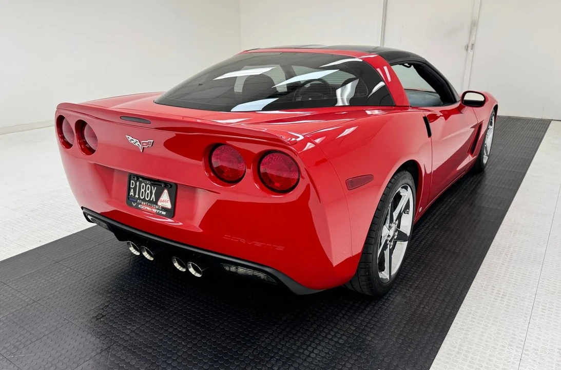 2008 Chevrolet Corvette C6 - Image 8 of 31