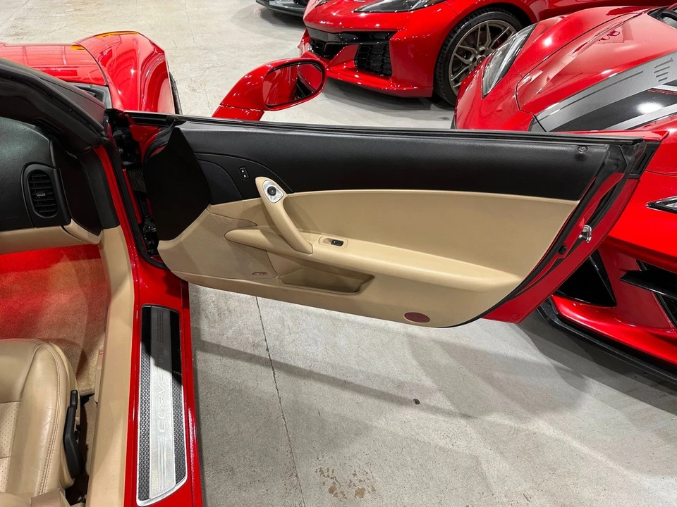 2008 Chevrolet Corvette C6 - Image 16 of 21