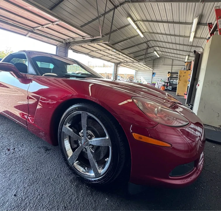 2008 Chevrolet Corvette C6 - Image 2 of 11