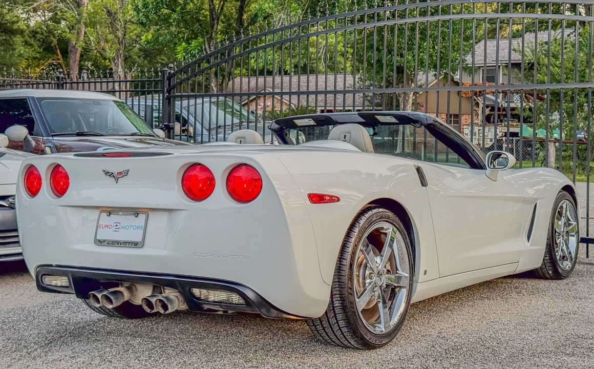 2008 Chevrolet Corvette C6 - Image 8 of 12
