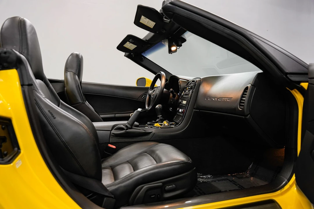 2008 Chevrolet Corvette C6 - Image 25 of 31