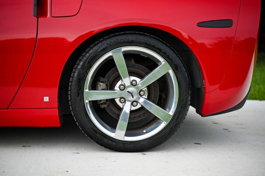 2008 Chevrolet Corvette C6 - Image 16 of 31