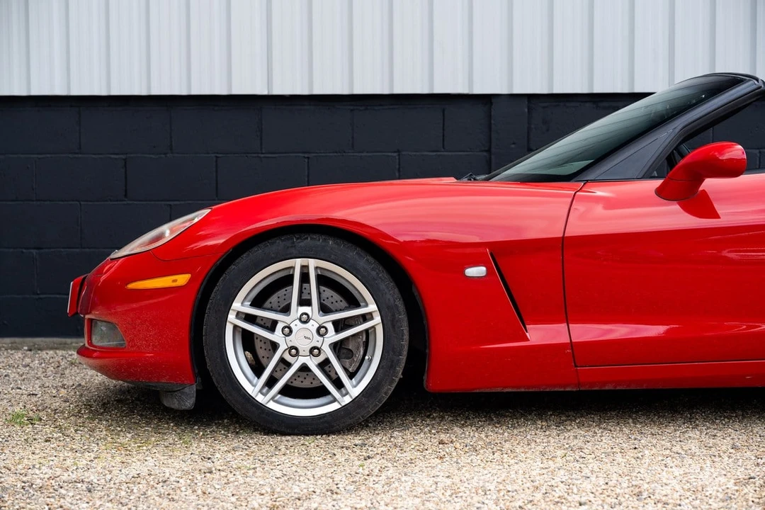 2008 Chevrolet Corvette C6 - Image 12 of 30