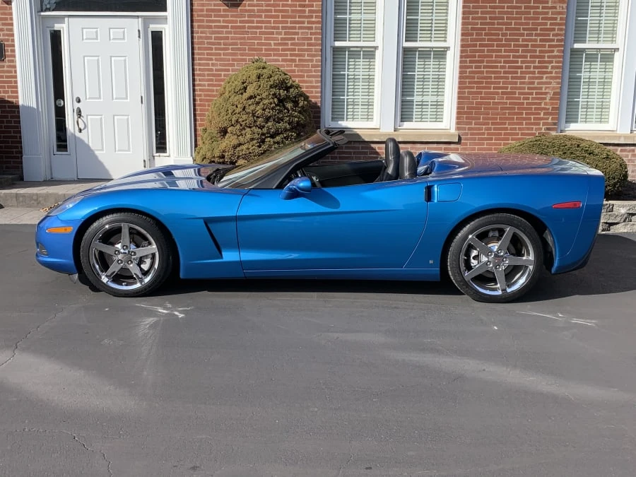 2008 Chevrolet Corvette C6 - Image 2 of 10