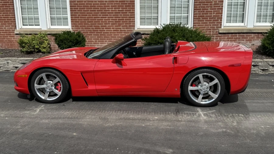2008 Chevrolet Corvette C6 - Image 2 of 15