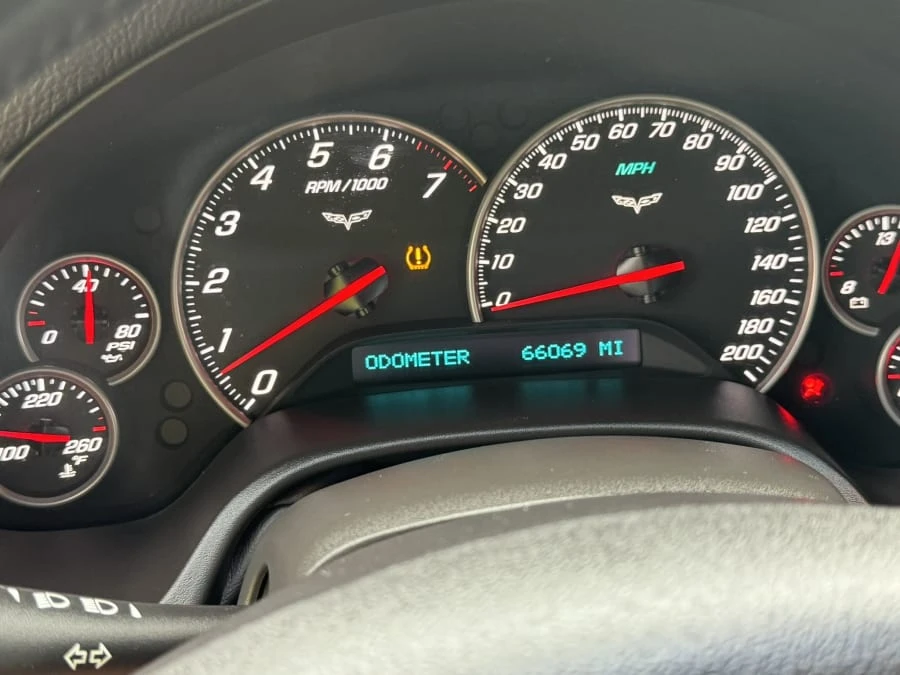 2008 Chevrolet Corvette C6 - Image 11 of 16