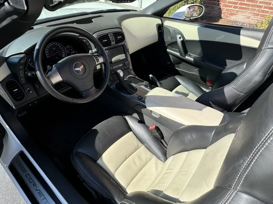 2008 Chevrolet Corvette C6 - Image 8 of 15