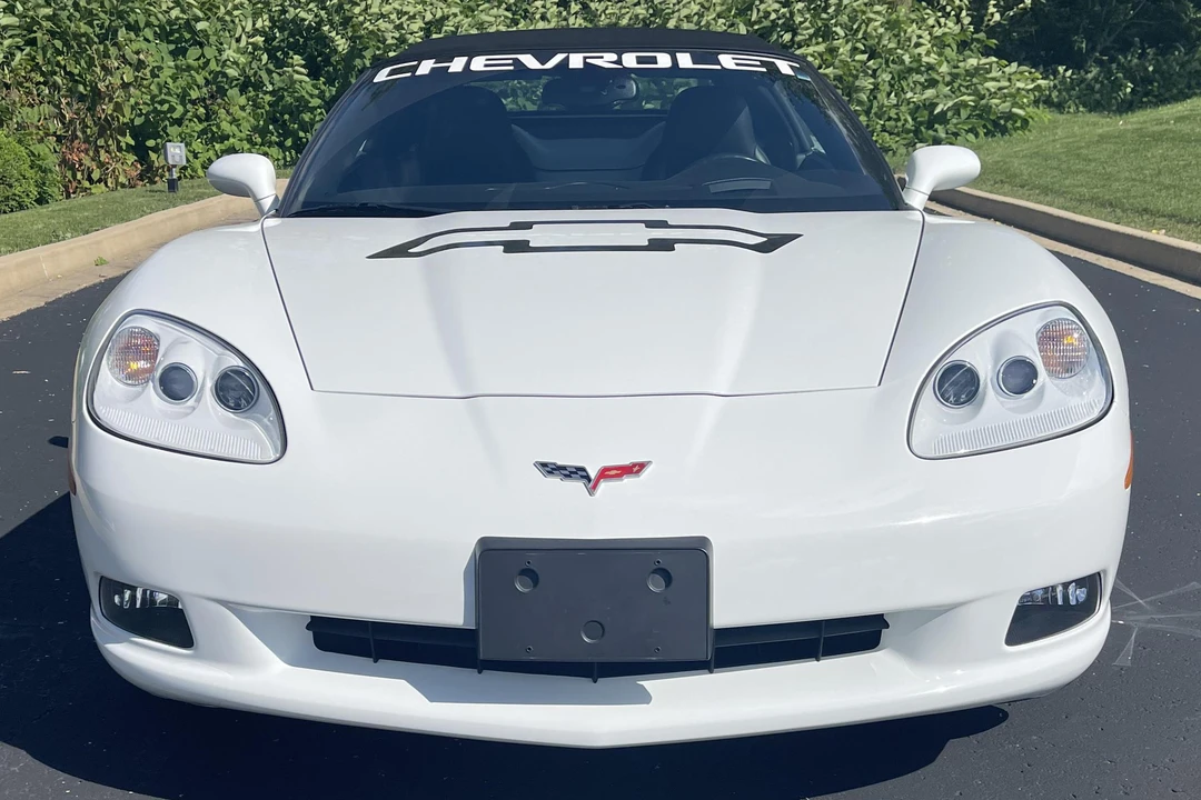 2008 Chevrolet Corvette C6 - Image 2 of 31