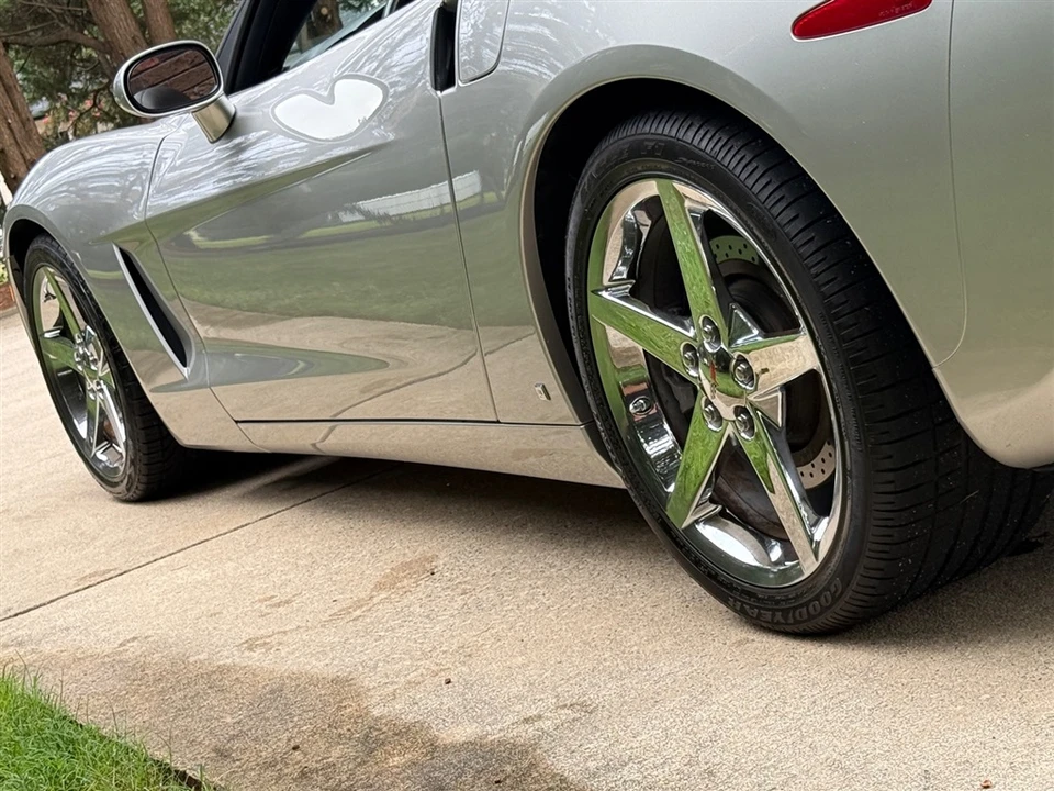 2008 Chevrolet Corvette C6 - Image 24 of 30