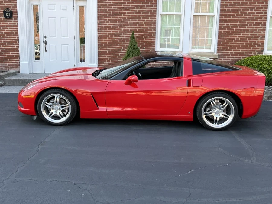 2008 Chevrolet Corvette C6 - Image 2 of 9