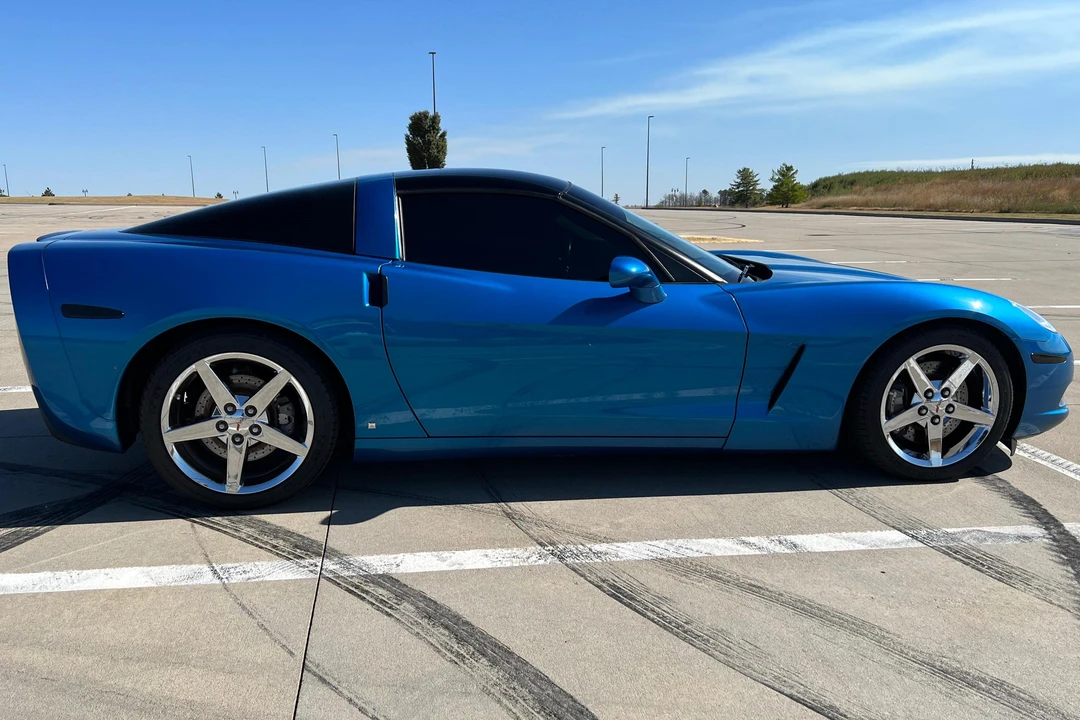 2008 Chevrolet Corvette C6 - Image 3 of 31