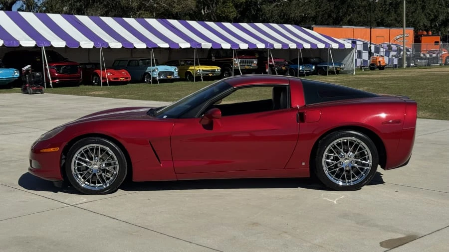 2008 Chevrolet Corvette C6 - Image 2 of 9