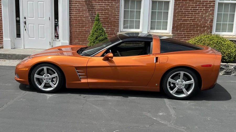 2008 Chevrolet Corvette C6 - Image 2 of 10