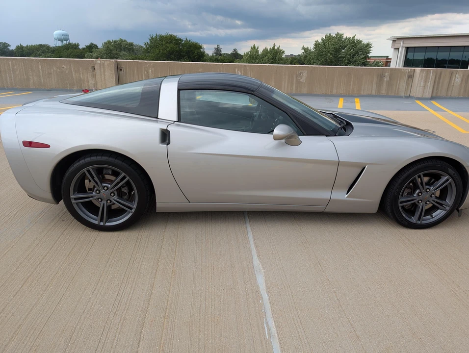 2008 Chevrolet Corvette C6 - Image 14 of 31