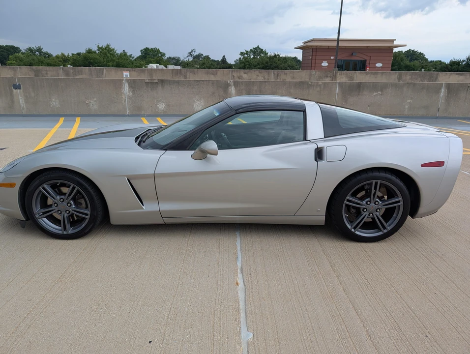 2008 Chevrolet Corvette C6 - Image 11 of 31