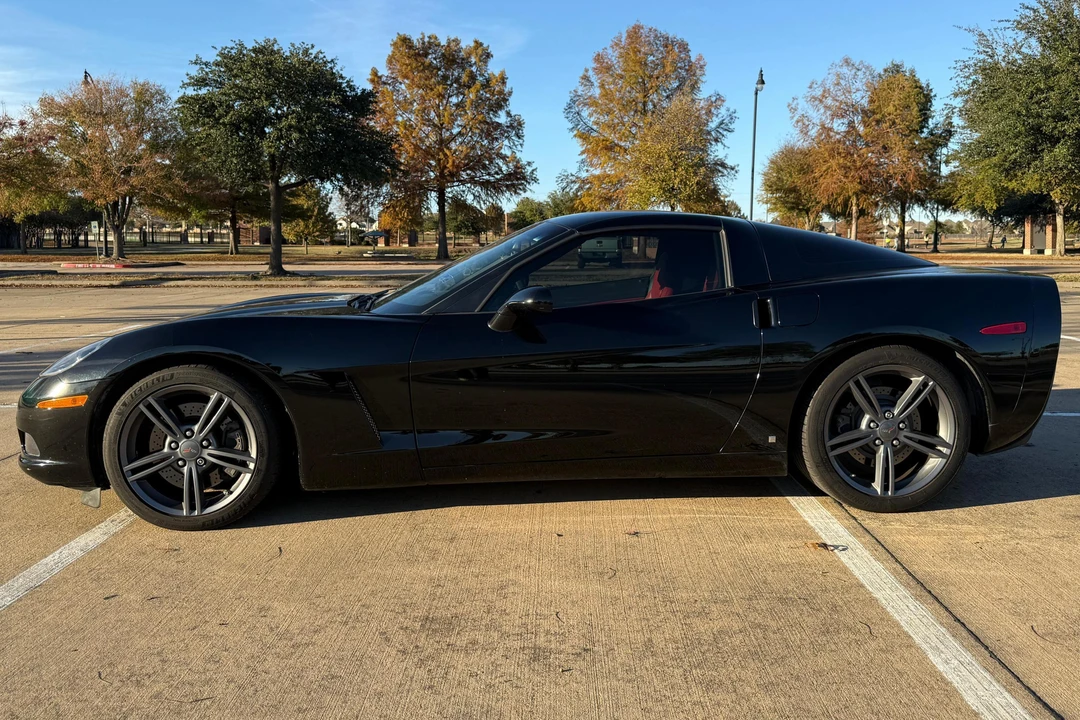 2008 Chevrolet Corvette C6 - Image 10 of 31