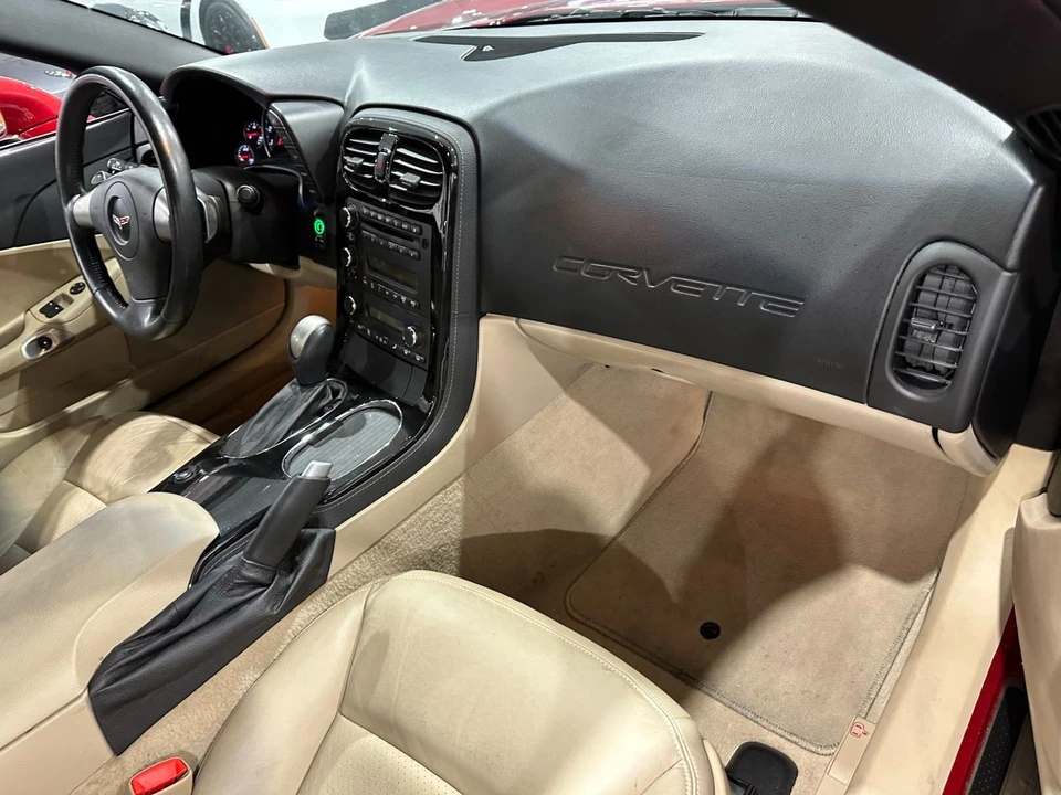 2008 Chevrolet Corvette C6 - Image 10 of 11