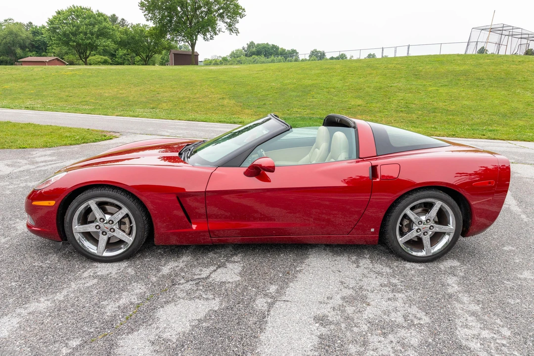 2008 Chevrolet Corvette C6 - Image 12 of 31