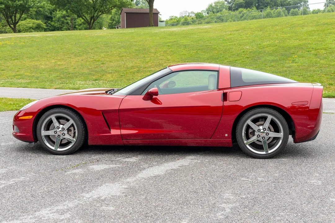 2008 Chevrolet Corvette C6 - Image 3 of 31