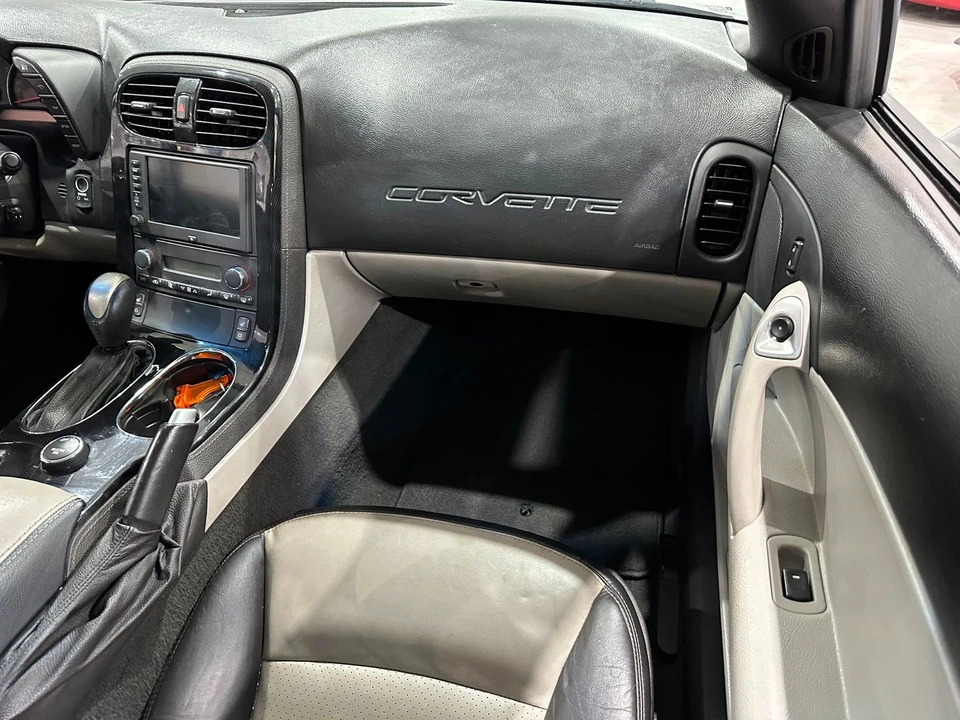 2008 Chevrolet Corvette C6 - Image 12 of 21