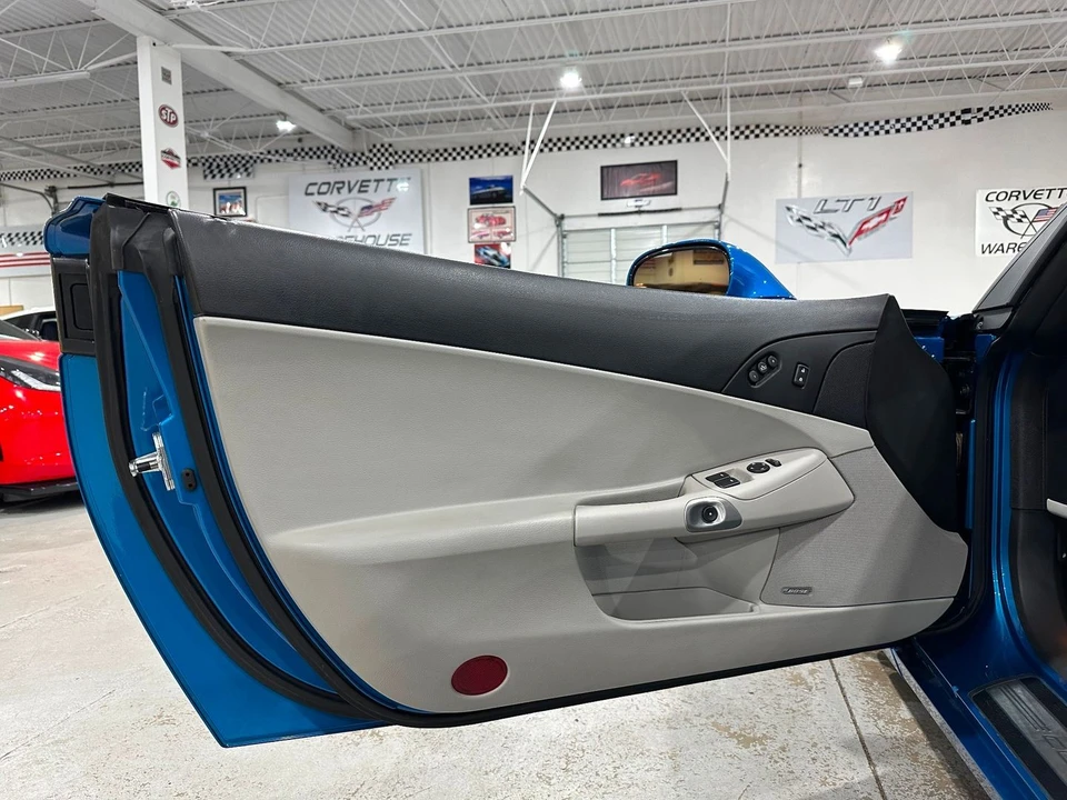 2008 Chevrolet Corvette C6 - Image 16 of 21