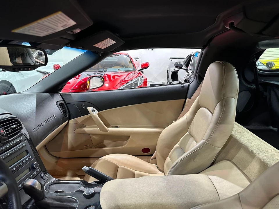 2008 Chevrolet Corvette C6 - Image 15 of 21