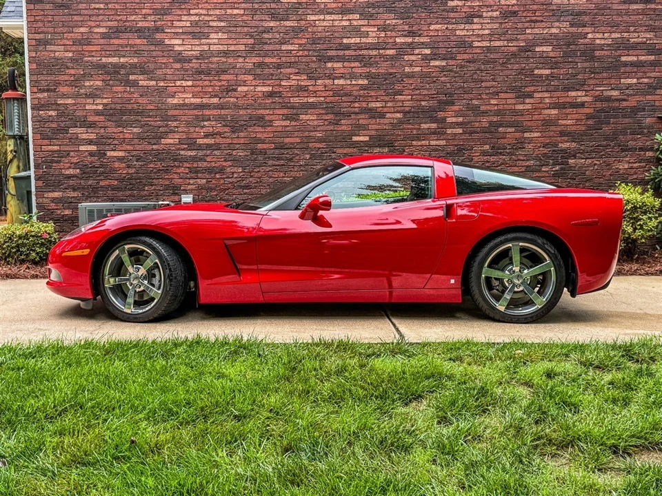 2008 Chevrolet Corvette C6 - Image 2 of 31